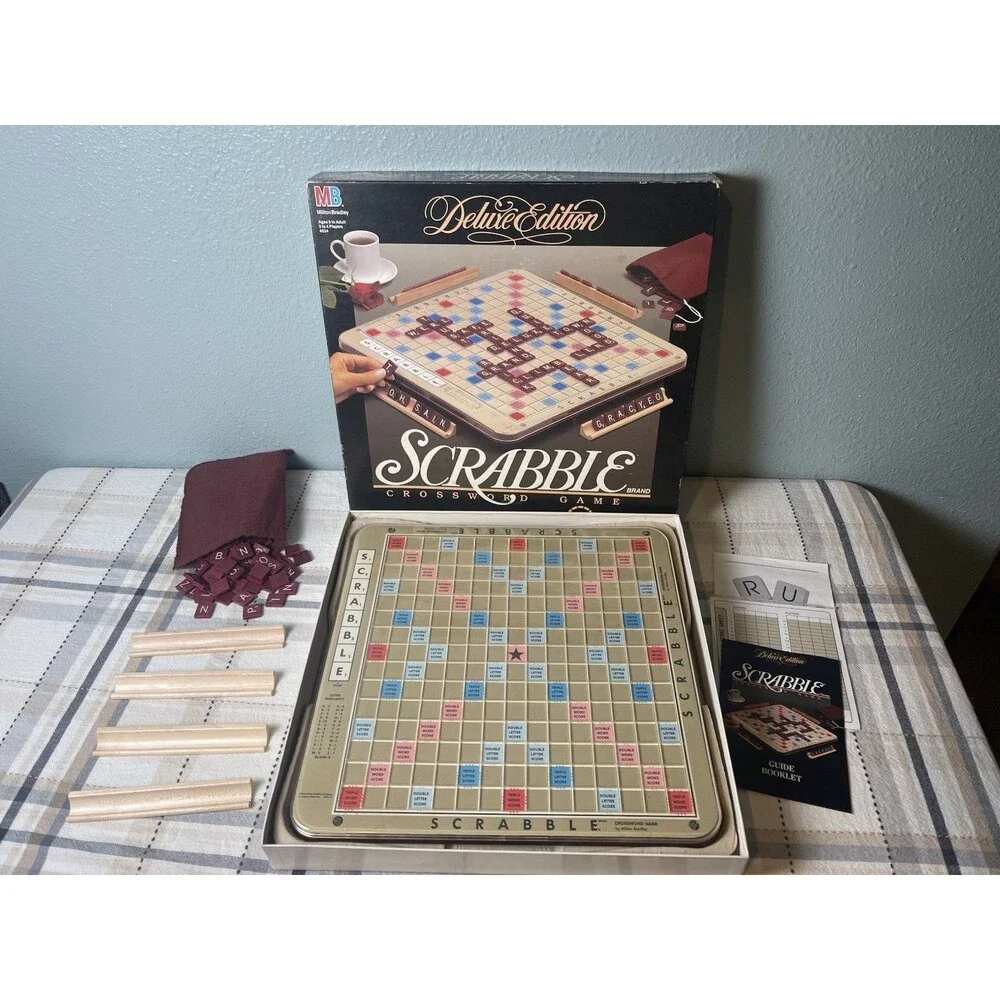 Scrabble Deluxe Edition 1989 MB No. 4034 Red Tiles Rotating Turntable Board Game
